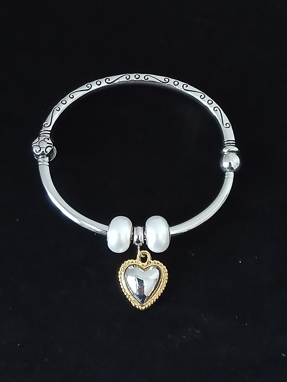 Bella Perlina Bangle Heart Bracelet